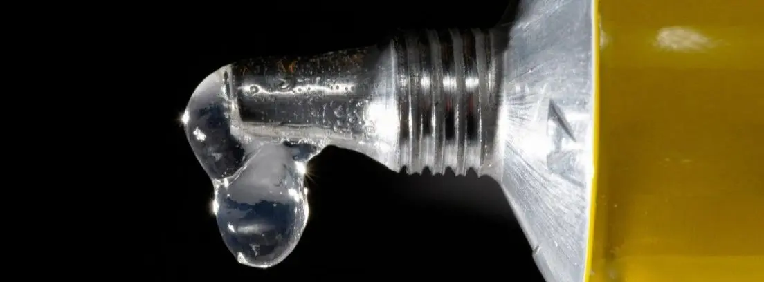 Cómo eliminar el exceso de cola en tela de encuadernar - Cuál es el disolvente para pegamento como eliminar exceso de cola en tela de encuadernar - Cuál es el disolvente para pegamento