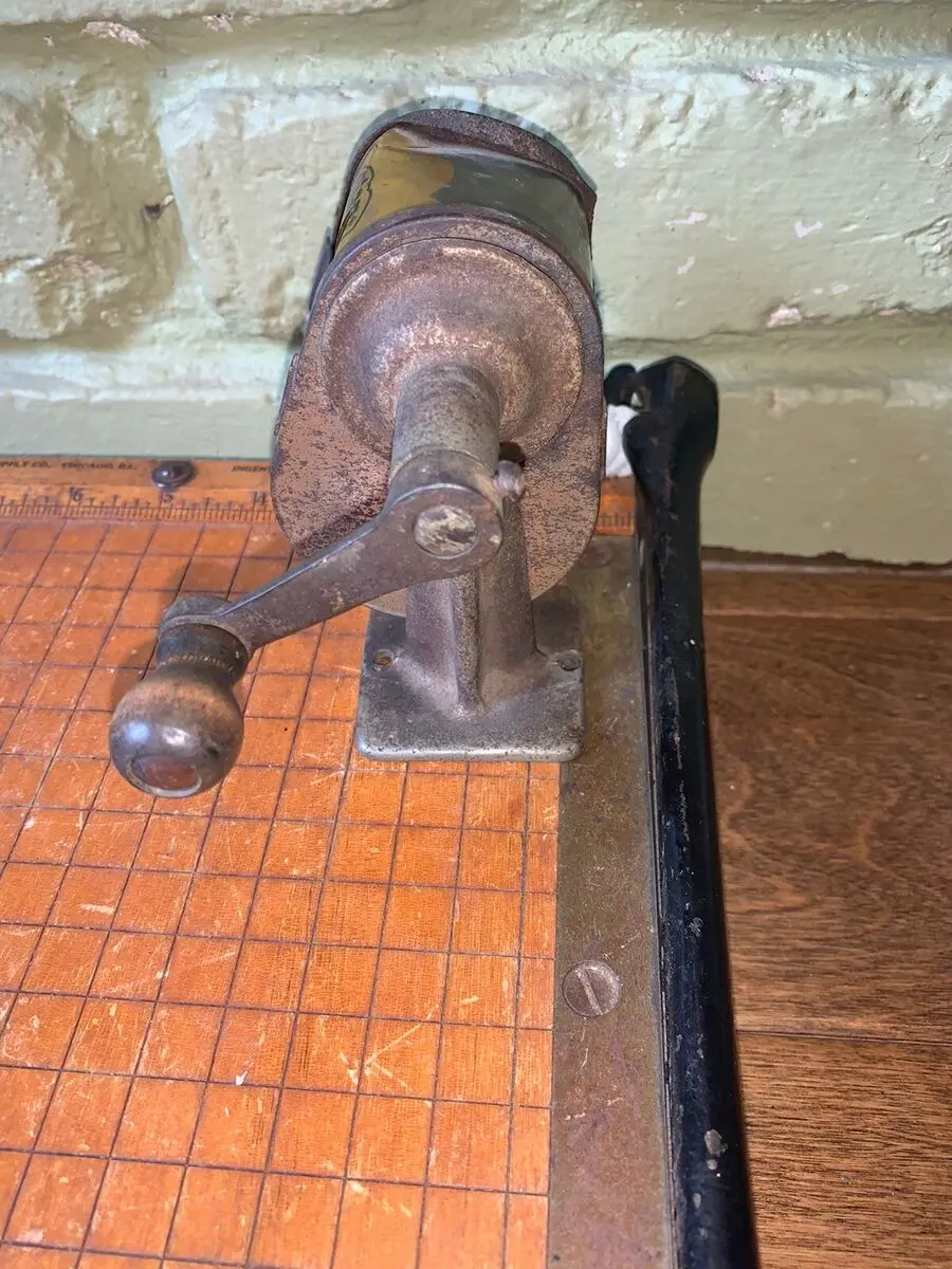 guillotina encuadernación hierro fundido - Qué es la guillotina hidraulica